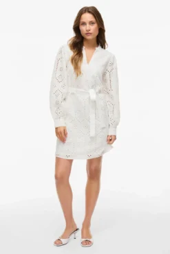 Vestido corto de encaje inglés
