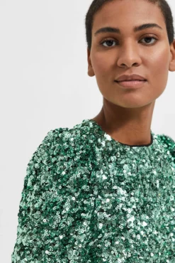 Vestido corto de fiesta con lentejuelas