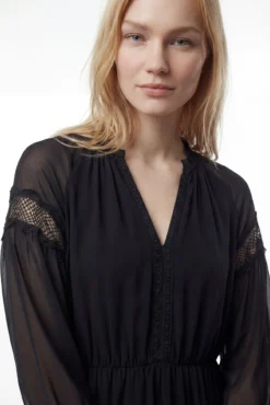 Vestido corto de gasa