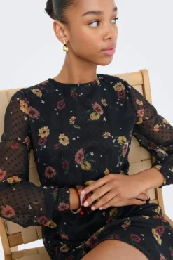 Vestido corto de gasa print floral