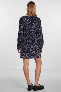 Vestido corto de lentejuelas