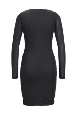 Vestido corto de malla forrado de mujer