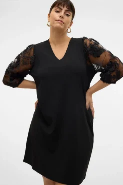 Vestido corto de manga larga talla grande