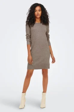 Vestido corto de punto
