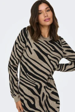 Vestido corto de punto animal print