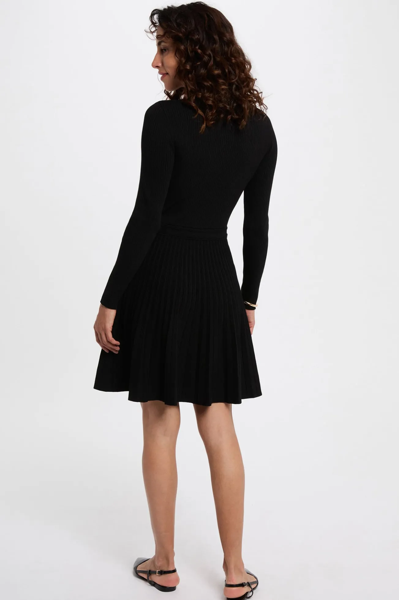 Vestido corto entallado
