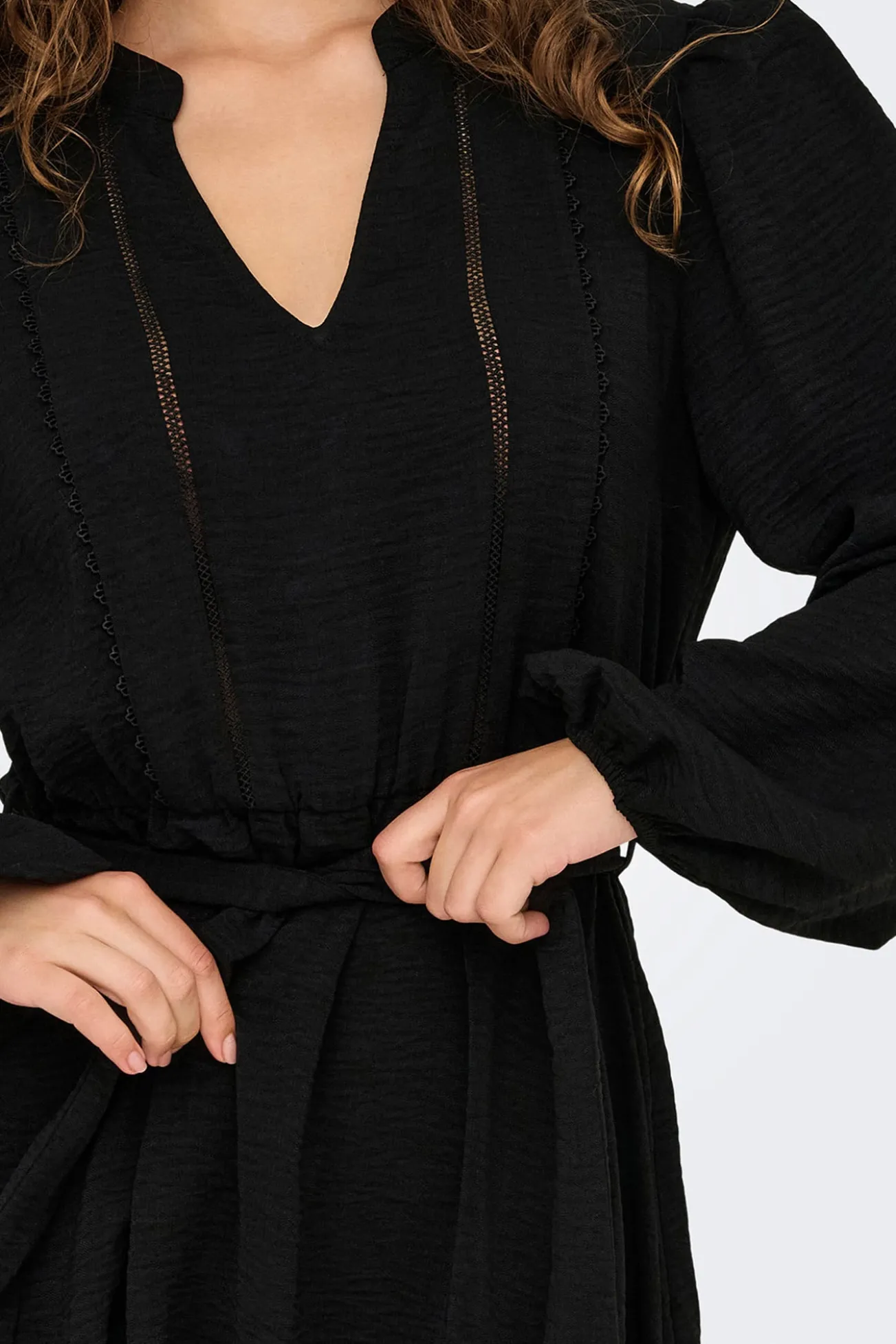 Vestido corto fluido