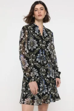 Vestido corto fluido manga larga