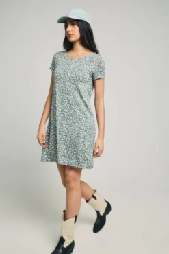 Vestido corto manga corta