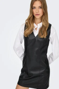 Vestido corto piel vegana