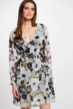 Vestido corto recto estampado