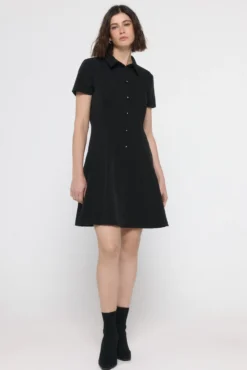 Vestido corto tableado