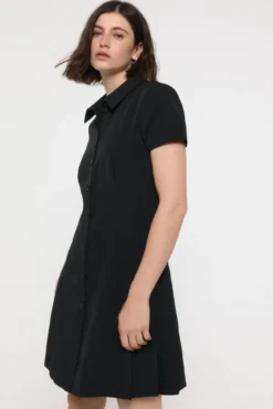 Vestido corto tableado