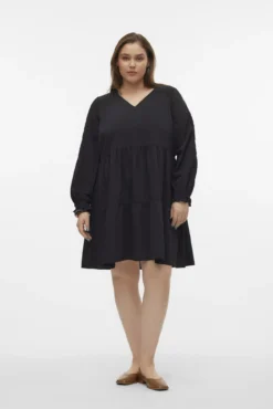 Vestido corto talla grande