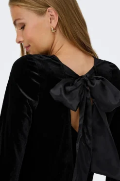 Vestido corto terciopelo