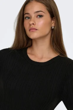 Vestido corto volante