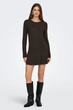 Vestido corto volante