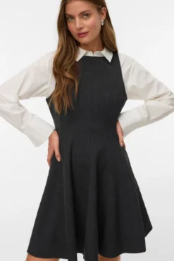 Vestido corto vuelo