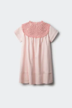 Vestido cuello crochet niña