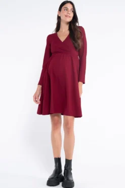 Vestido de lactancia con escote cruzado