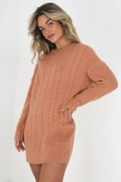 Vestido de punto con ochos
