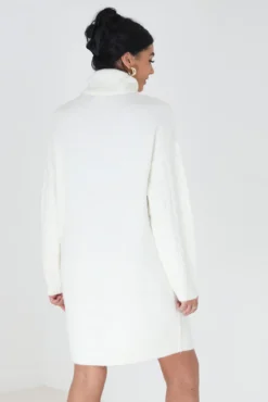 Vestido de punto con ochos
