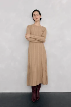 Vestido de punto con ochos