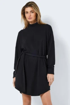 Vestido de punto cuello alto