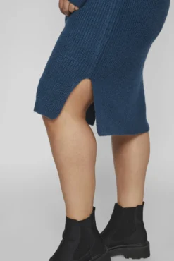 Vestido de punto midi detalle encaje