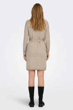 Vestido de punto premamá de cuello alto y cinturón