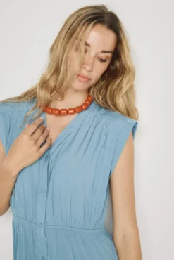Vestido escote pico