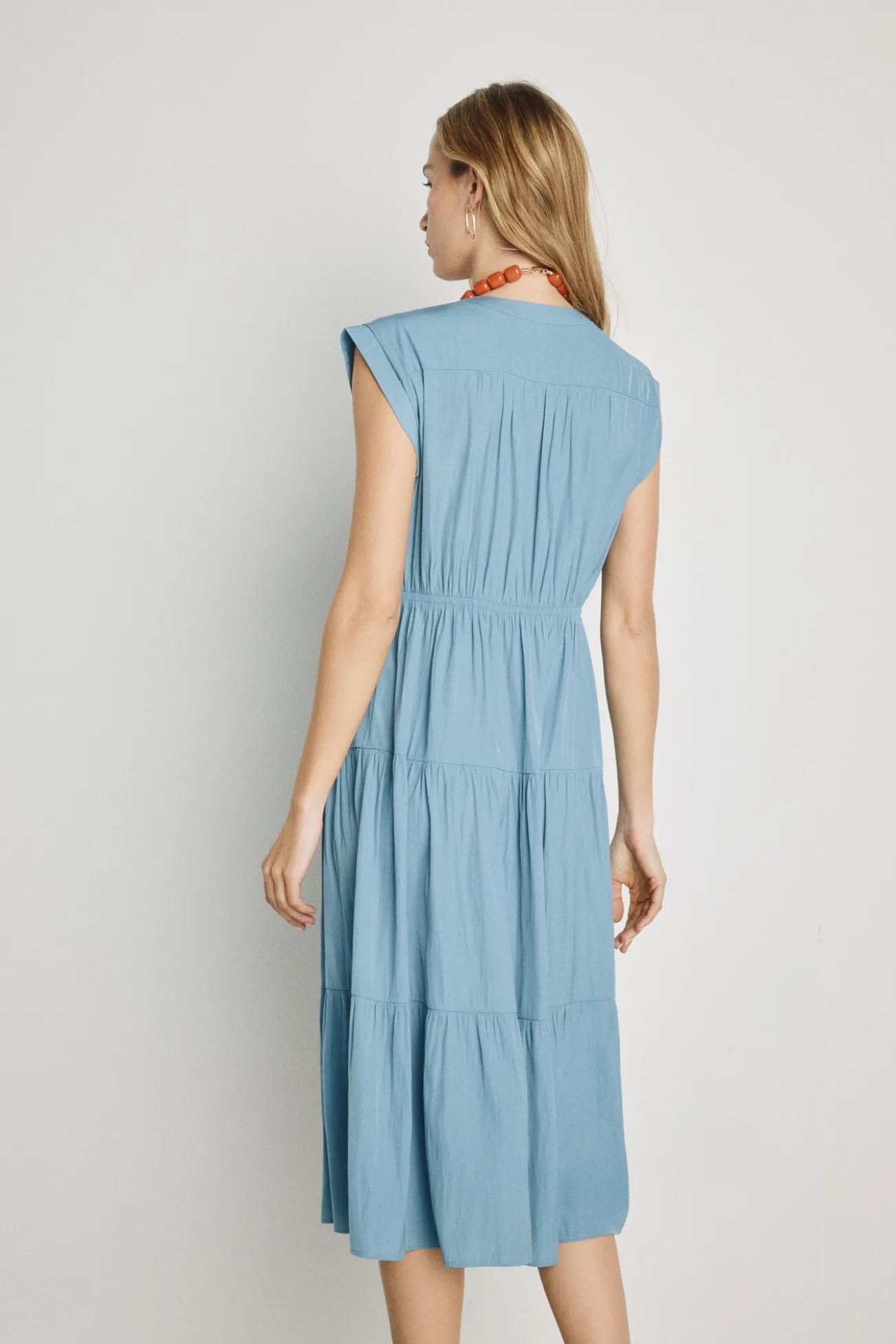 Vestido escote pico