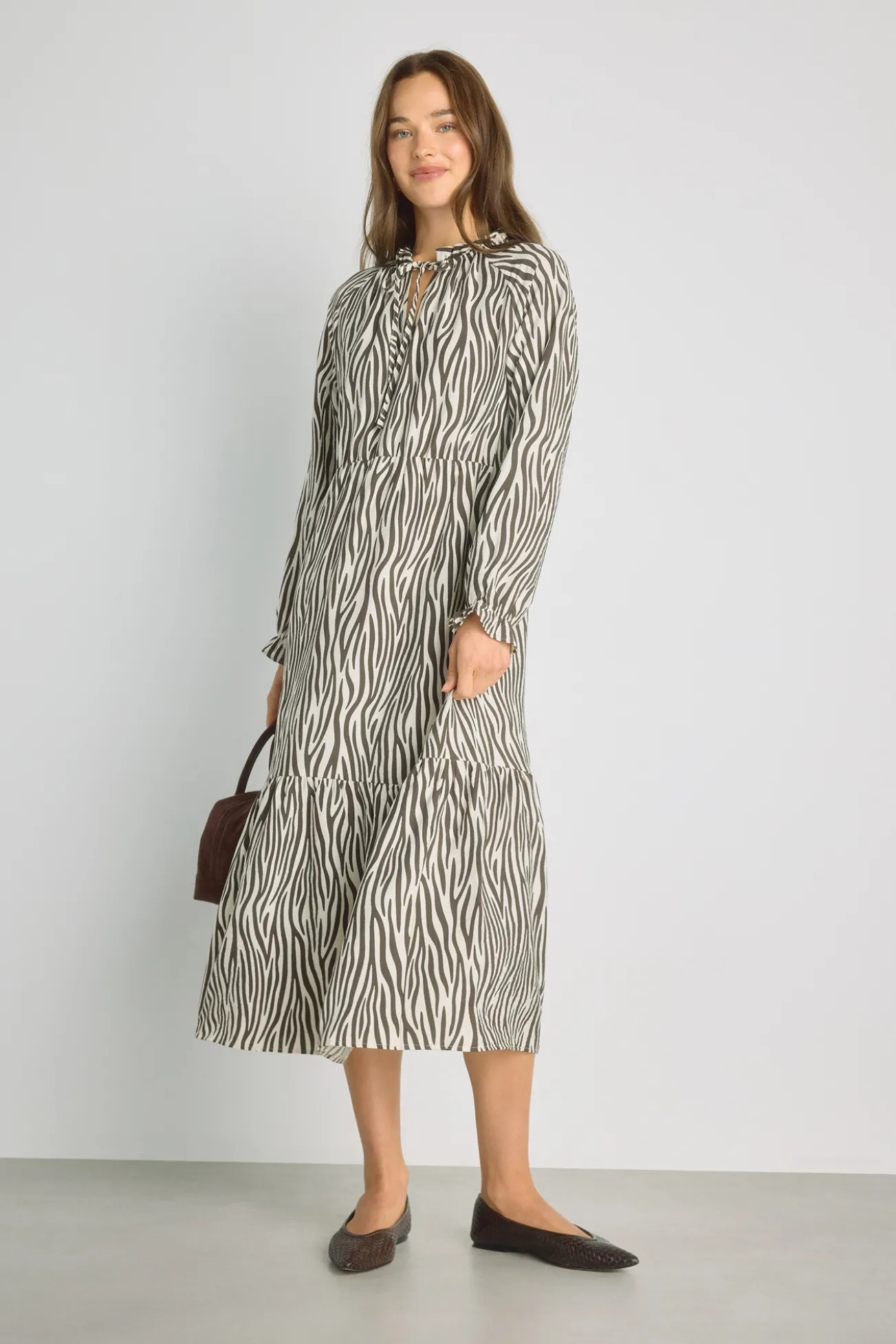 Vestido escote pico