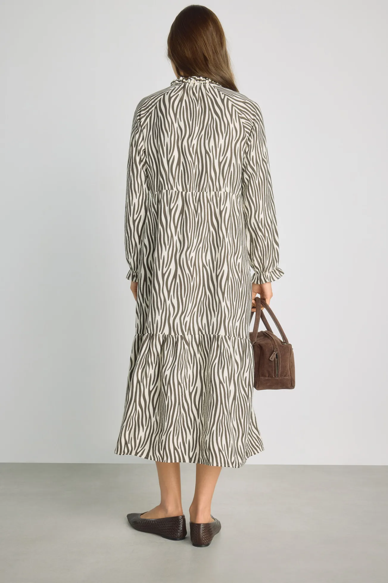 Vestido escote pico
