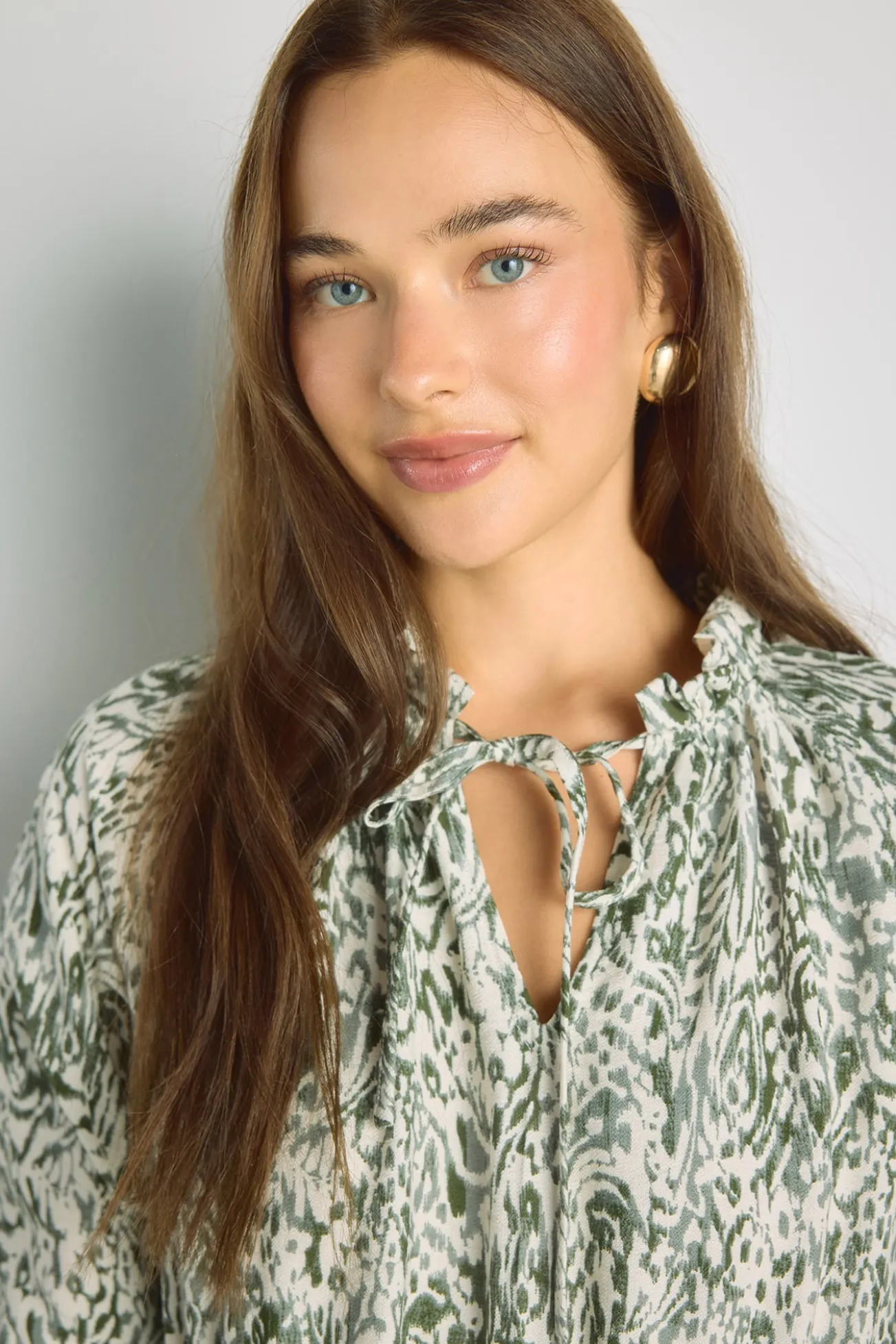 Vestido escote pico