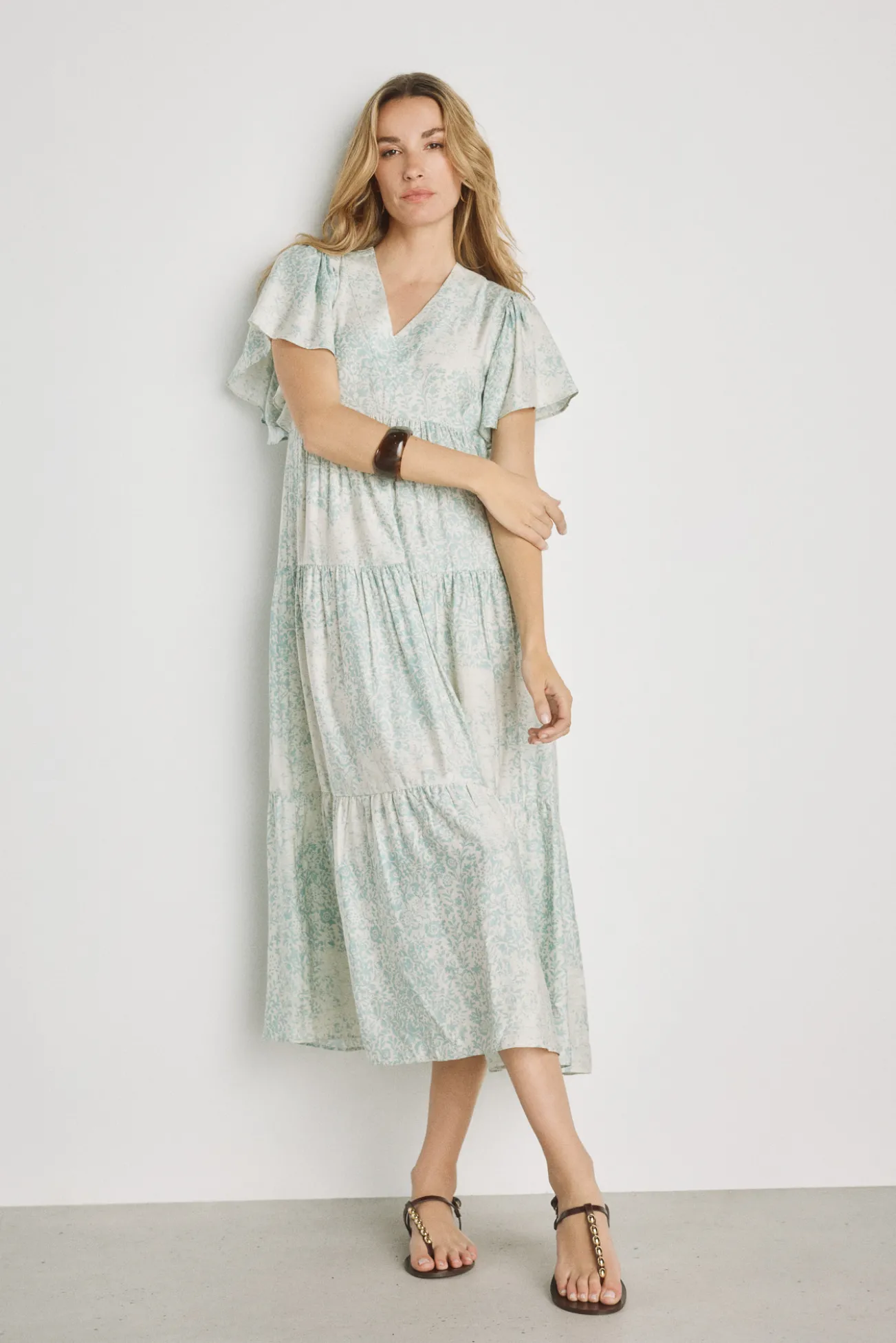 Vestido escote pico