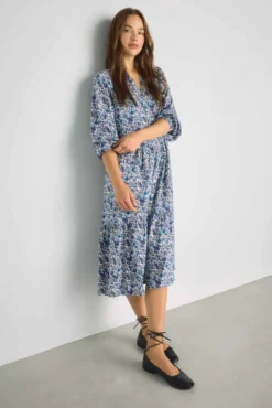 Vestido escote pico