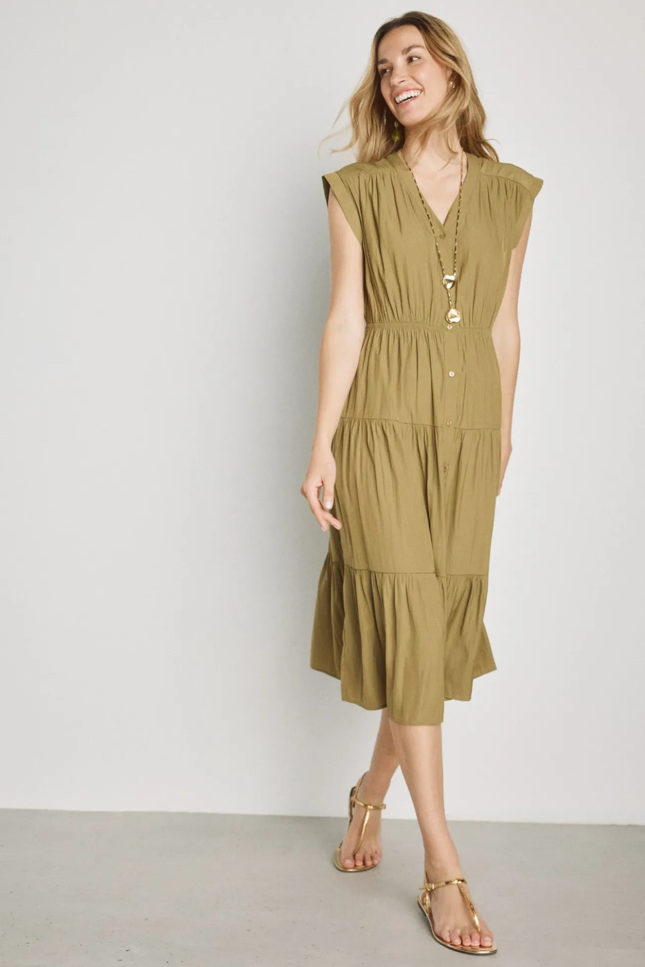 Vestido escote pico