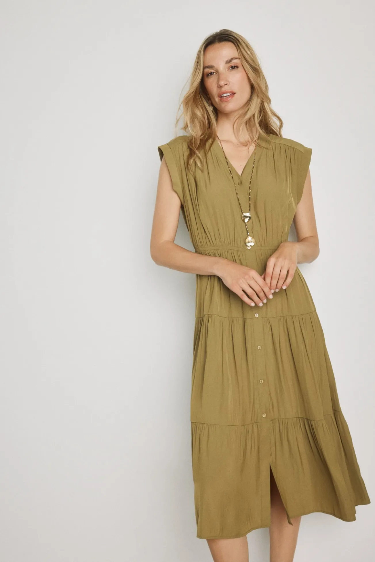 Vestido escote pico