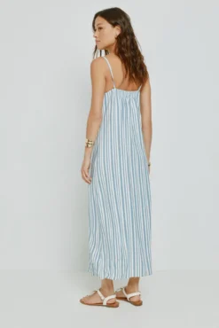 Vestido escote pico con tirantes