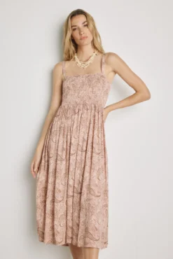 Vestido estampado con tirantes