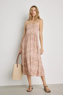 Vestido estampado con tirantes