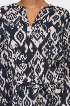 Vestido estampado de manga larga
