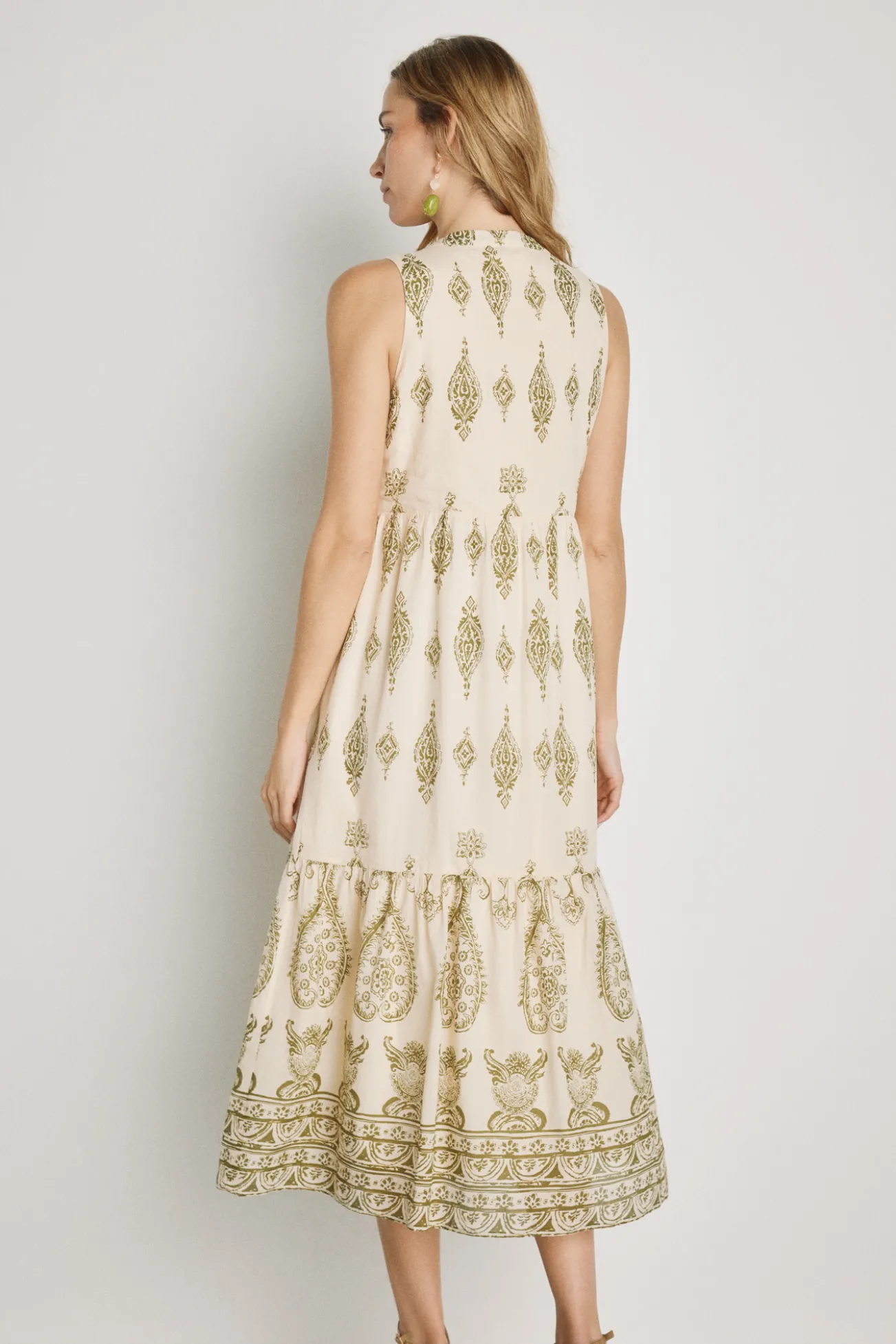 Vestido estampado escote pico