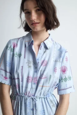 Vestido estampado fluido