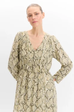 Vestido estampado serpiente