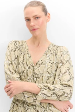 Vestido estampado serpiente