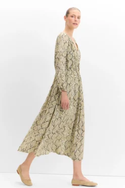 Vestido estampado serpiente