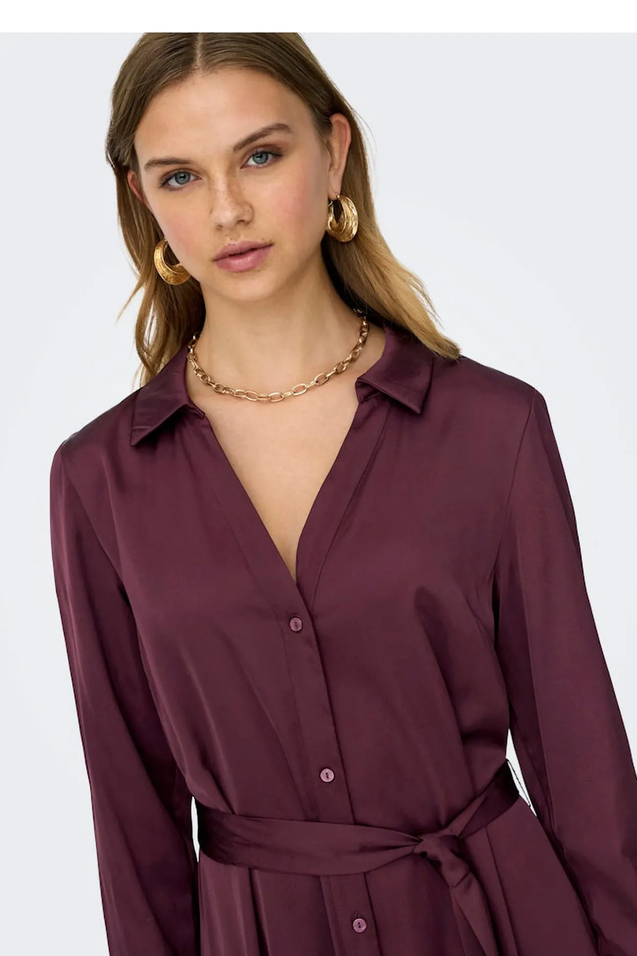 Vestido largo camisero de satén