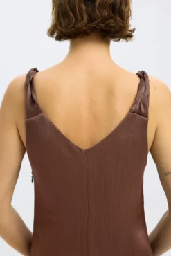 Vestido largo con tirantes trenzados
